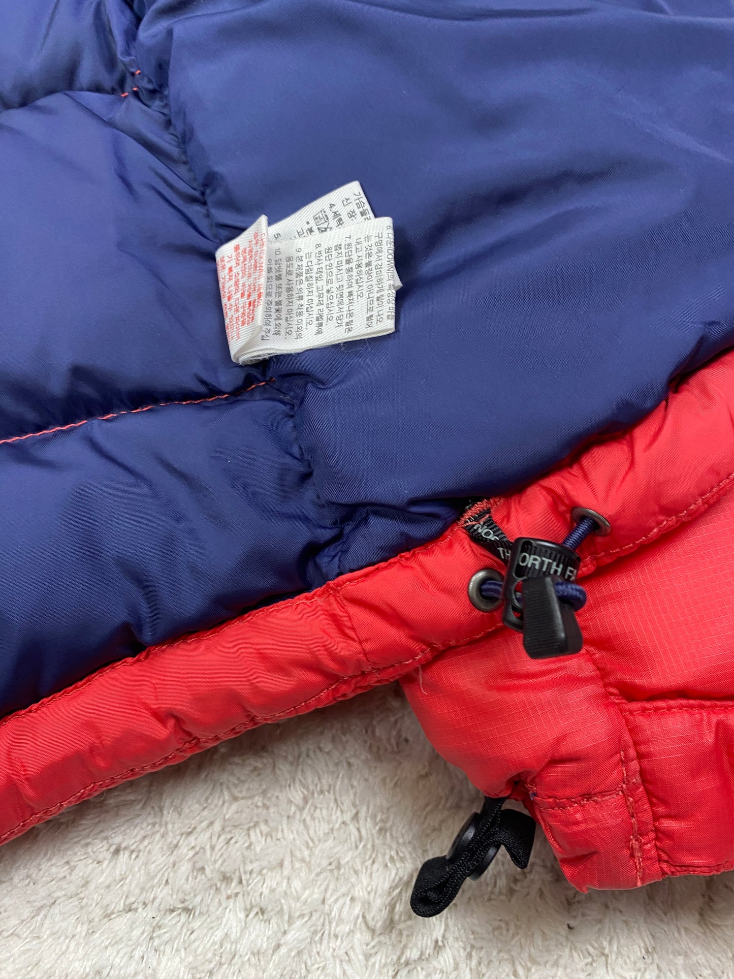 The North Face Puffer Daunen Jacke NUPTSE 700 Gr. M (95)