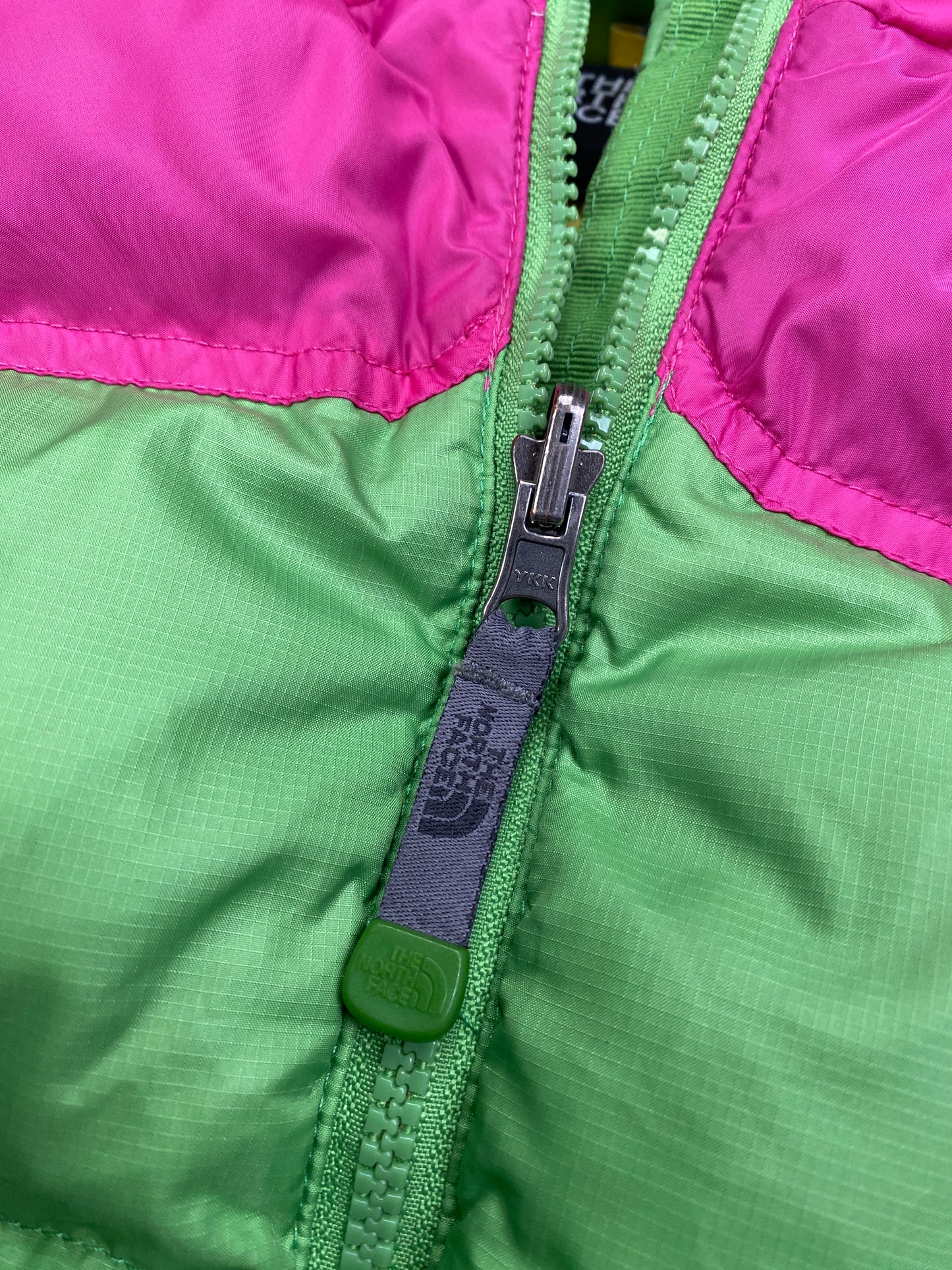 The North Face Puffer Daunen Jacke NUPTSE 700 Gr. M (85)